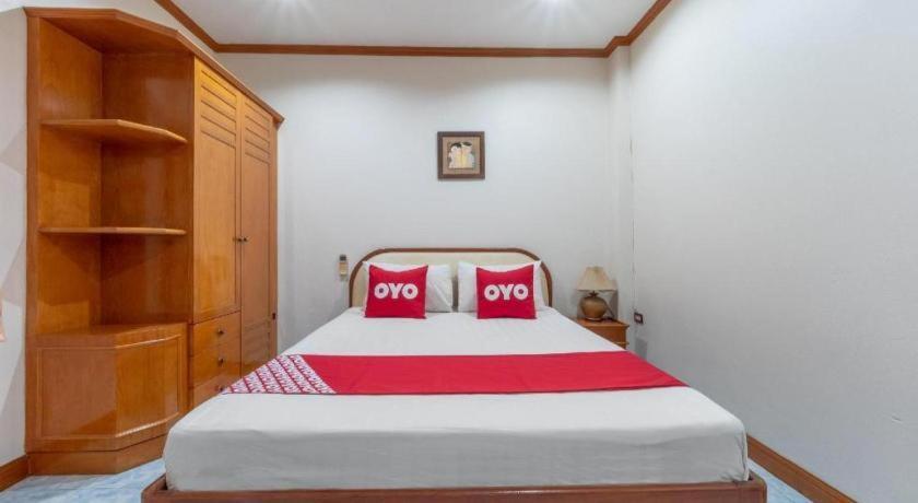 Oyo 1125 Chokdee Inn Pattaja Kültér fotó